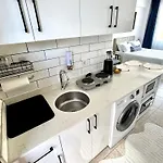 Apartament Eda Sultan - 5 Min Walk To Goeynuek